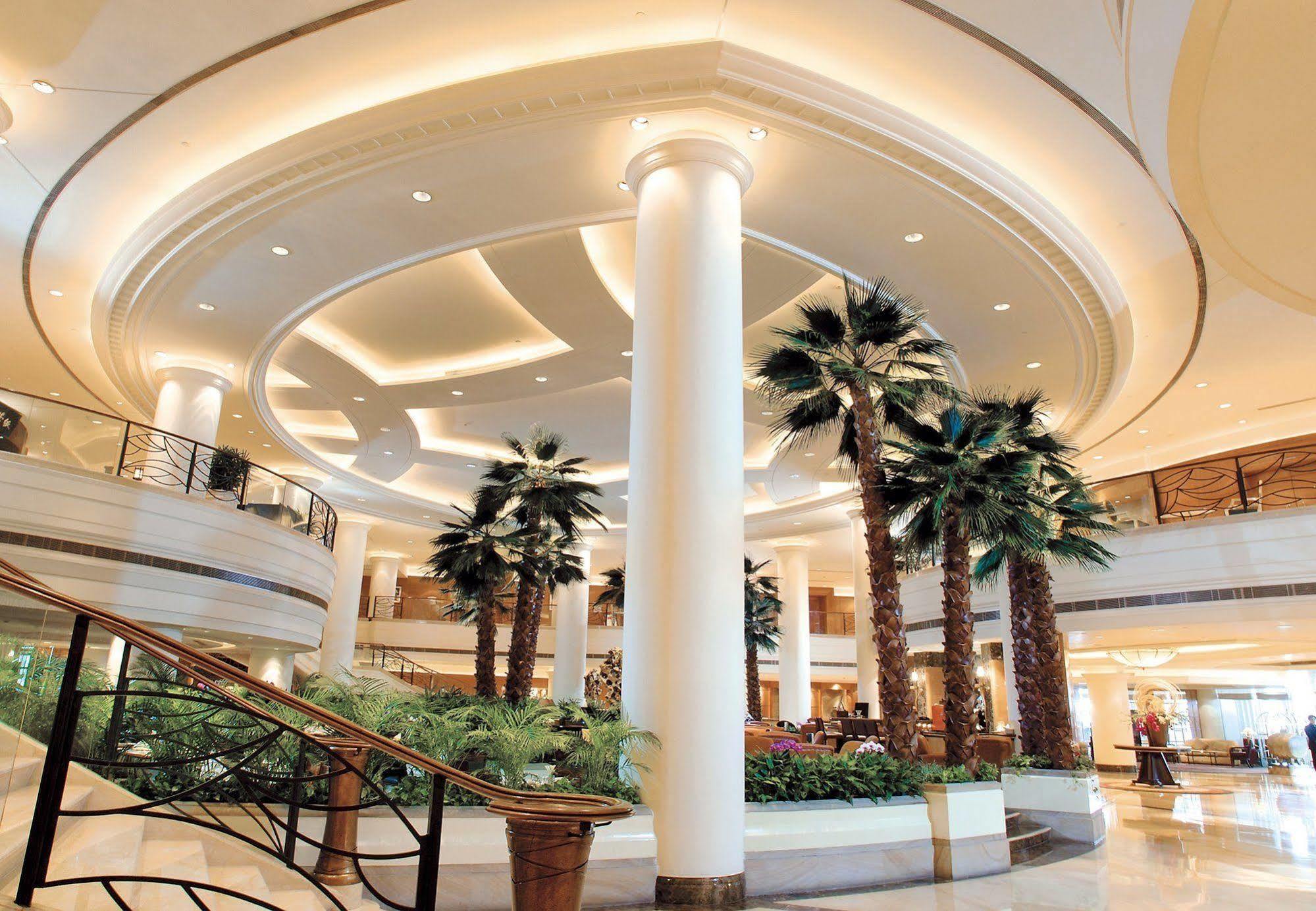 Marriott Hongqiao Hotel 5*