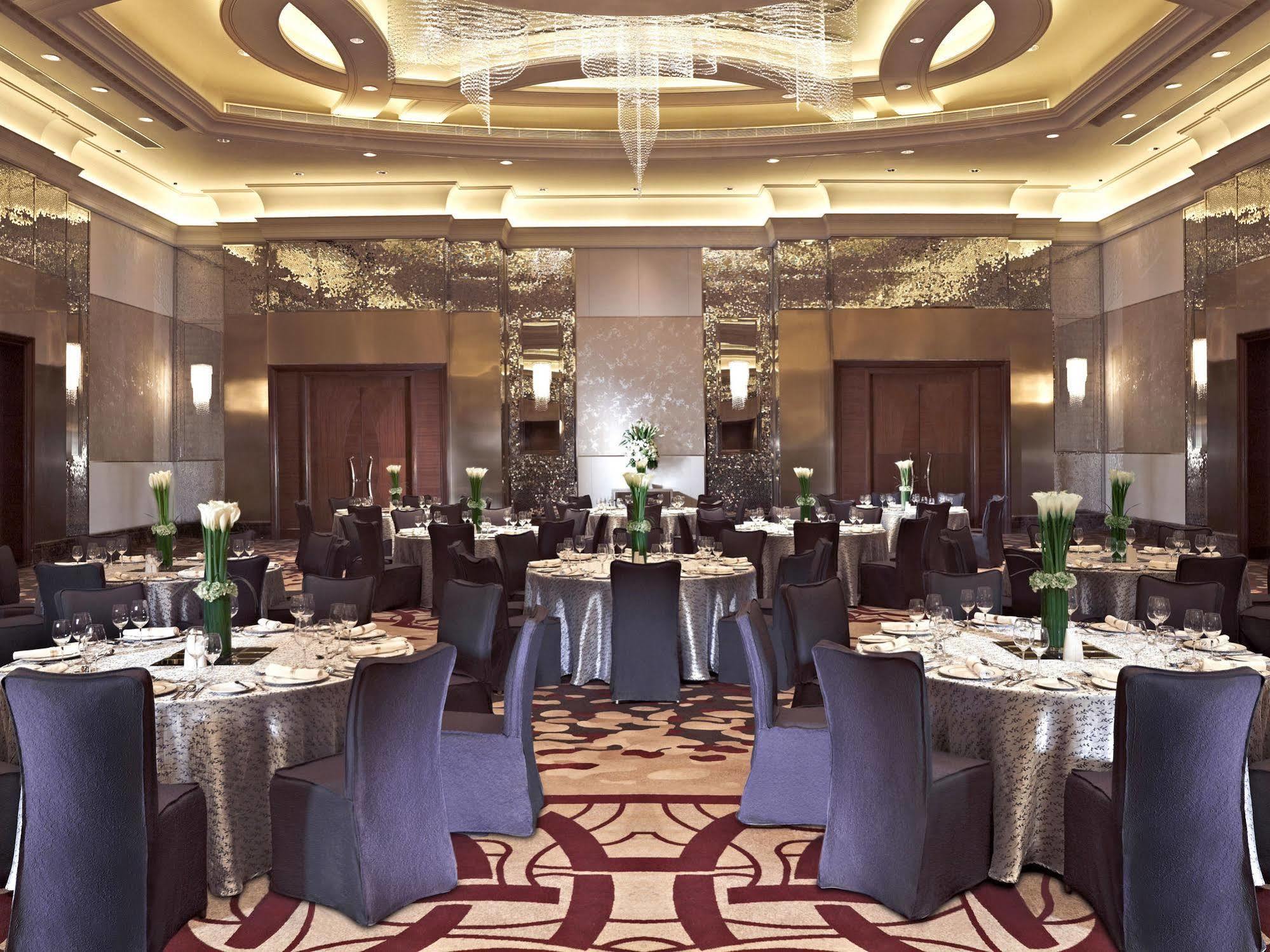 Hotel Marriott Hongqiao 5*